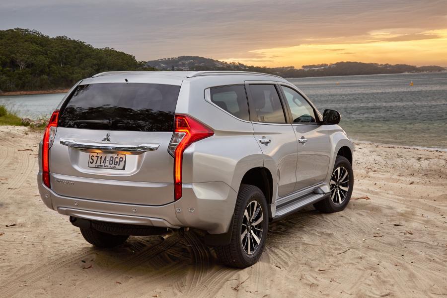  Mitsubishi Pajero Sport Exceed 2015 года  (AU) (фото 12 из 40)
